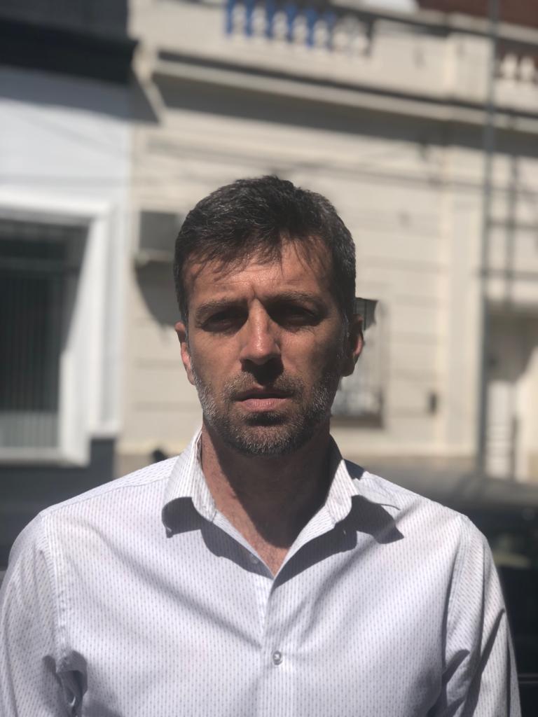"Si los consumidores no pagan más, el sistema se cae y les deben devolver el dinero"